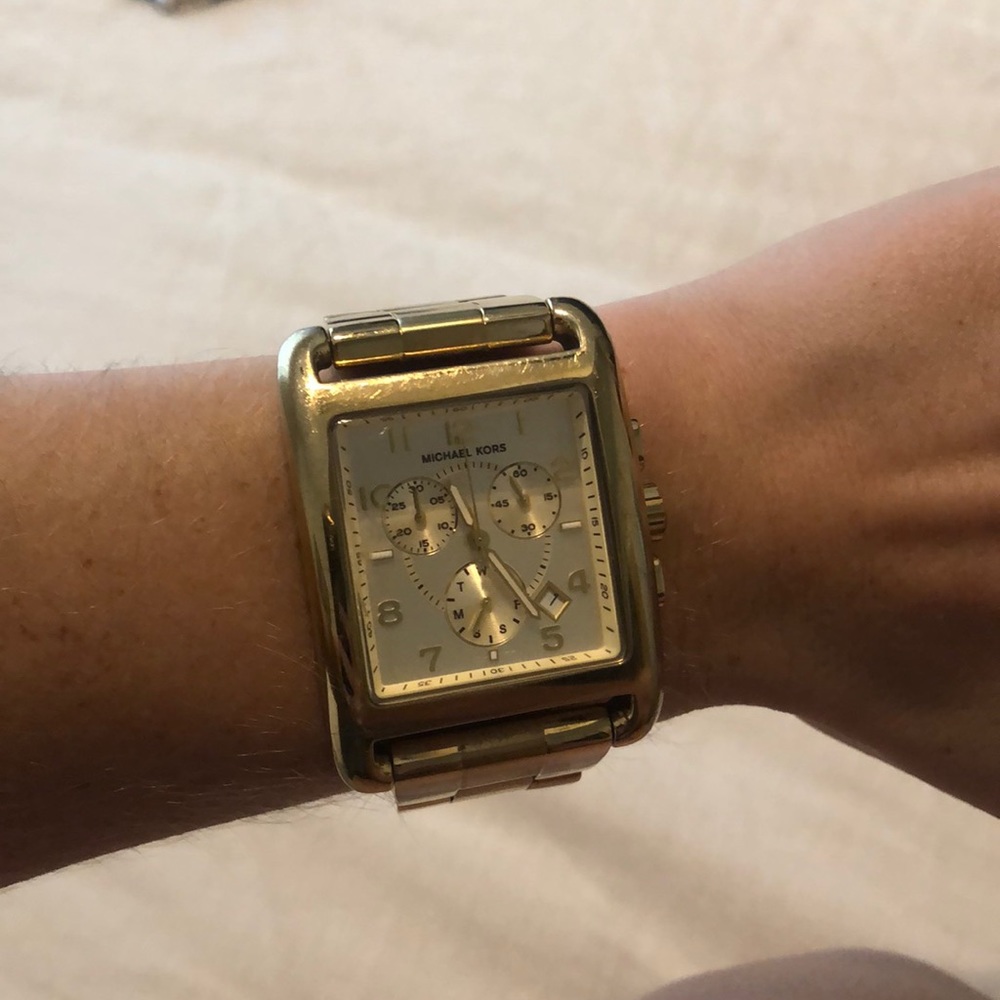 Michael Kors square faced gold watch - Picture 6 of 7